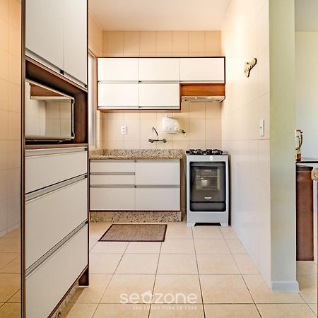 Apartamento confortável a 50m da praia RVG208 Florianópolis Esterno foto